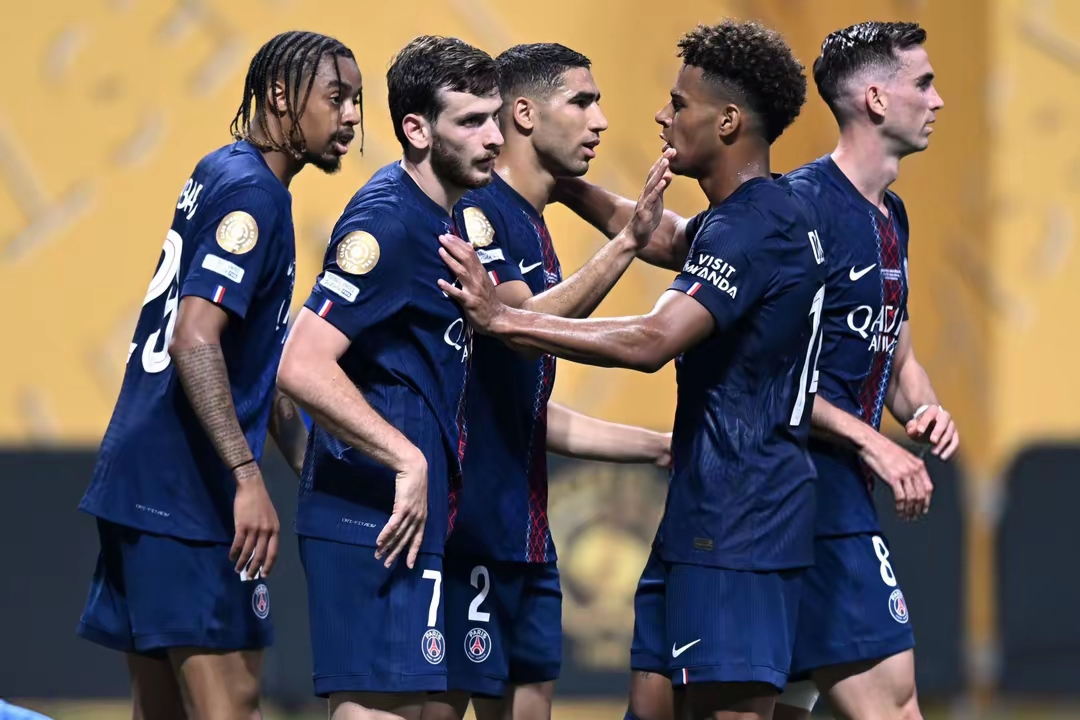 里程碑夜！巴塞罗那遗憾出局，葡超加时末段刷纪录，球迷炸锅，数据趋势出现新变化的简单介绍