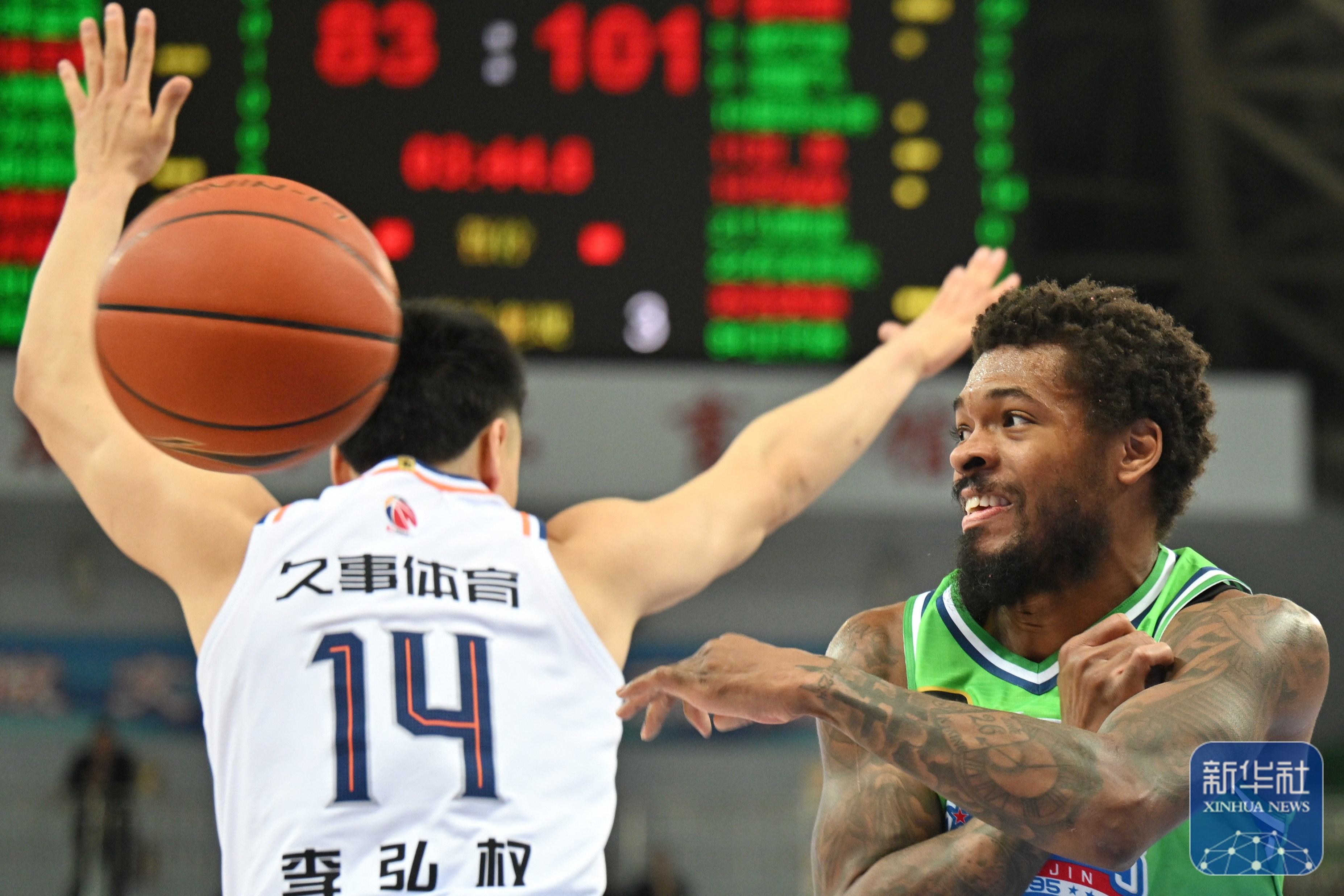 今夜里尔调整名单以备CBA常规赛，回应争议环节打磨，气氛紧张，细节决定成败的简单介绍