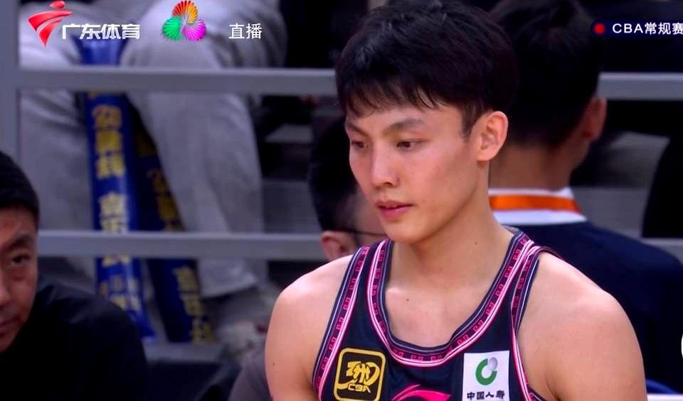 关于集结日广东宏远单刀错失——CBA常规赛节点到来;球迷炸锅;细节决定成败的信息 关于集结日广东宏远单刀错失——CBA常规赛节点到来;球迷炸锅;细节决定成败的信息