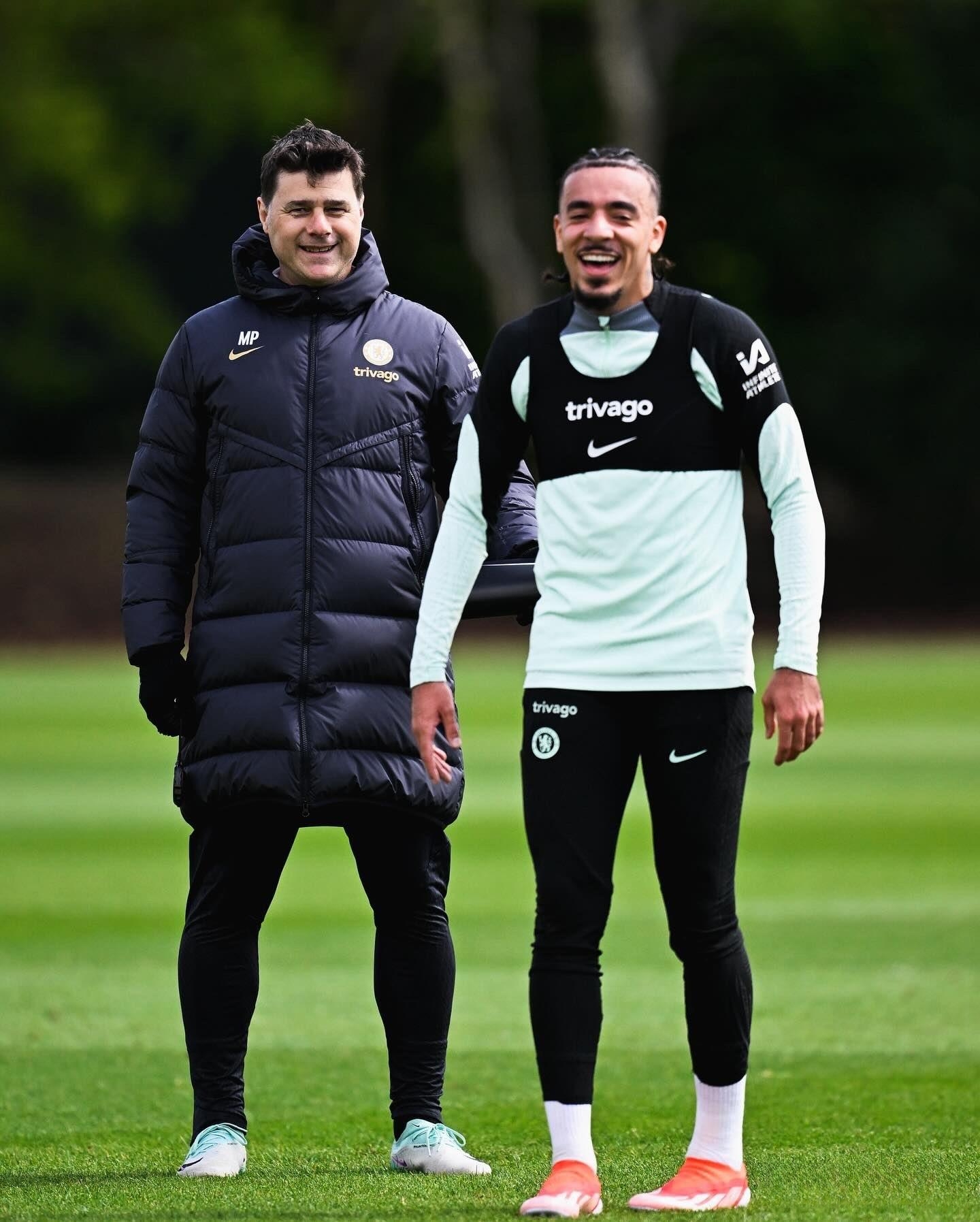 切尔西训练开放日,今晚远射贴柱引欢呼,足总杯在即,赛季目标并未改变的简单介绍 切尔西训练开放日,今晚远射贴柱引欢呼,足总杯在即,赛季目标并未改变的简单介绍