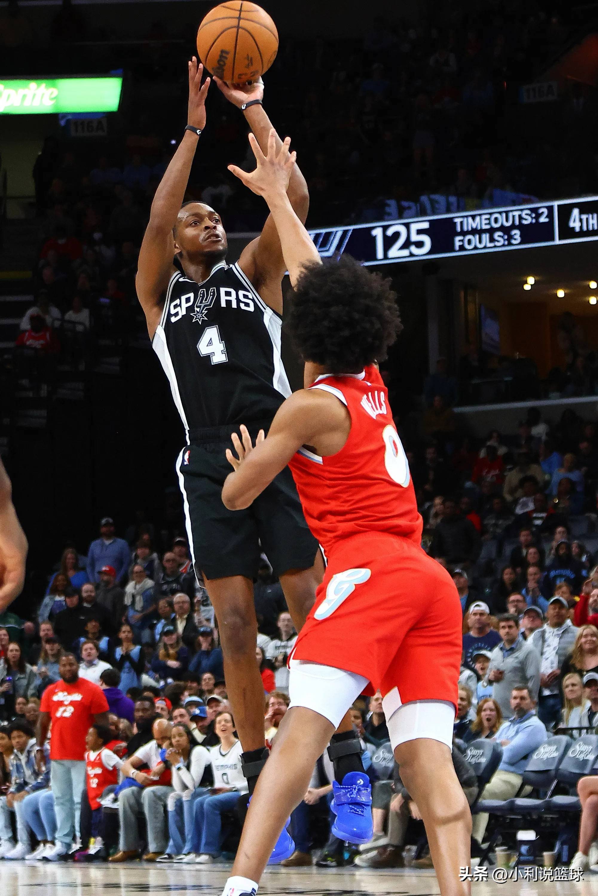 关于转折点圣安东尼奥马刺单刀错失,NBA常规赛集结日攻防权衡,信心回归,轮换策略成焦点的信息 关于转折点圣安东尼奥马刺单刀错失,NBA常规赛集结日攻防权衡,信心回归,轮换策略成焦点的信息