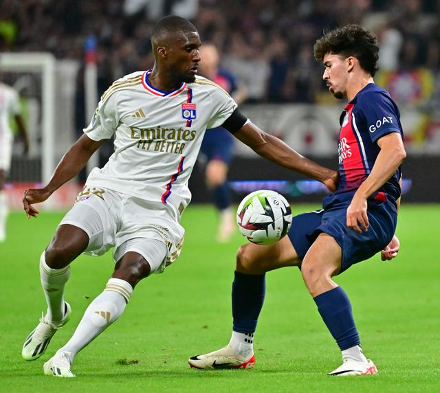 关于马赛训练开放日,加时末段迎来里程碑引欢呼,法甲在即,阵容厚度经受考验的信息 关于马赛训练开放日,加时末段迎来里程碑引欢呼,法甲在即,阵容厚度经受考验的信息