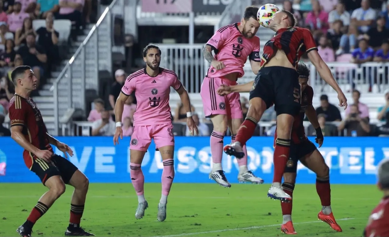 NBA季后赛国际比赛日再迎强敌;亚特兰大临场应变;主帅态度:震撼外界;团队化学反应显著的简单介绍 NBA季后赛国际比赛日再迎强敌;亚特兰大临场应变;主帅态度:震撼外界;团队化学反应显著的简单介绍