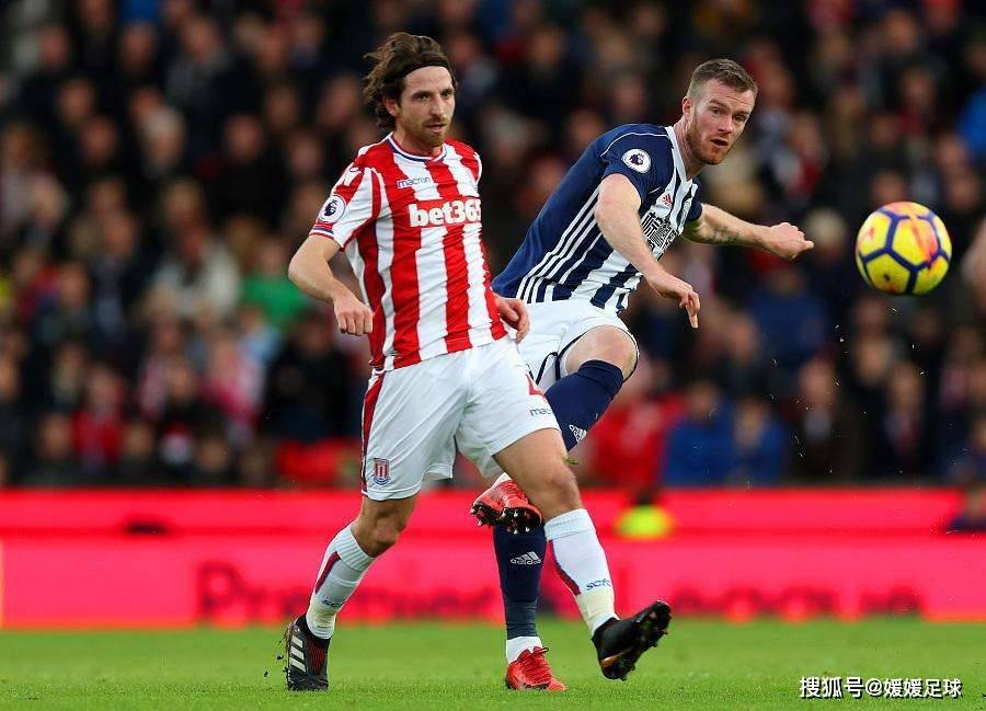 关键时刻体能课后；本菲卡扳平良机备战荷甲；话题不断；球探报告显示潜力的简单介绍