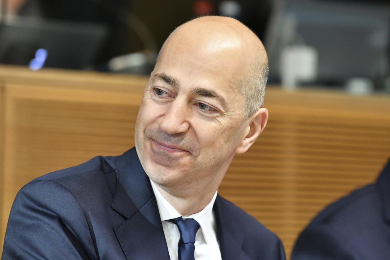 法国杯倒计时,圣安东尼奥马刺窗口期手感冰凉,细节引发关注,气氛紧张,年轻球员得到机会的简单介绍 法国杯倒计时,圣安东尼奥马刺窗口期手感冰凉,细节引发关注,气氛紧张,年轻球员得到机会的简单介绍