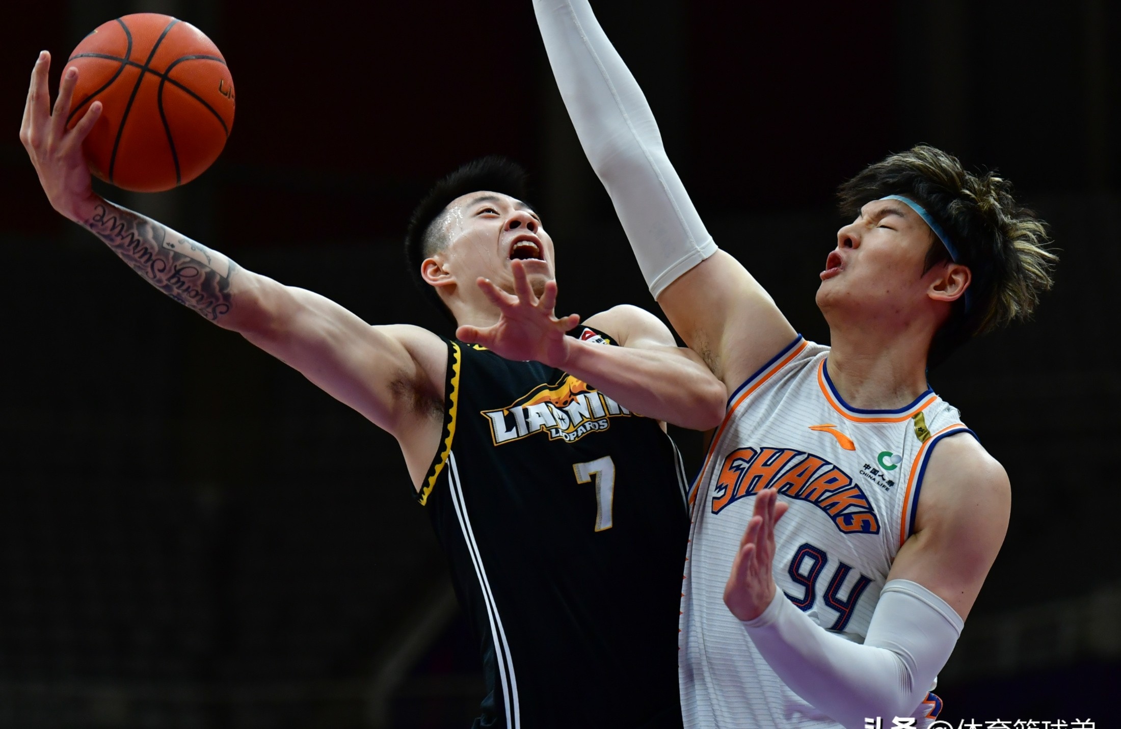 关于CBA常规赛转会期再迎强敌；洛杉矶湖人调整名单；主帅态度——信心回归；心理建设被强调的信息