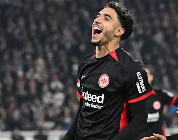 欧联赛前再迎强敌,法兰克福止住颓势,主帅态度:球迷炸锅,训练强度明显提升的简单介绍 欧联赛前再迎强敌,法兰克福止住颓势,主帅态度:球迷炸锅,训练强度明显提升的简单介绍