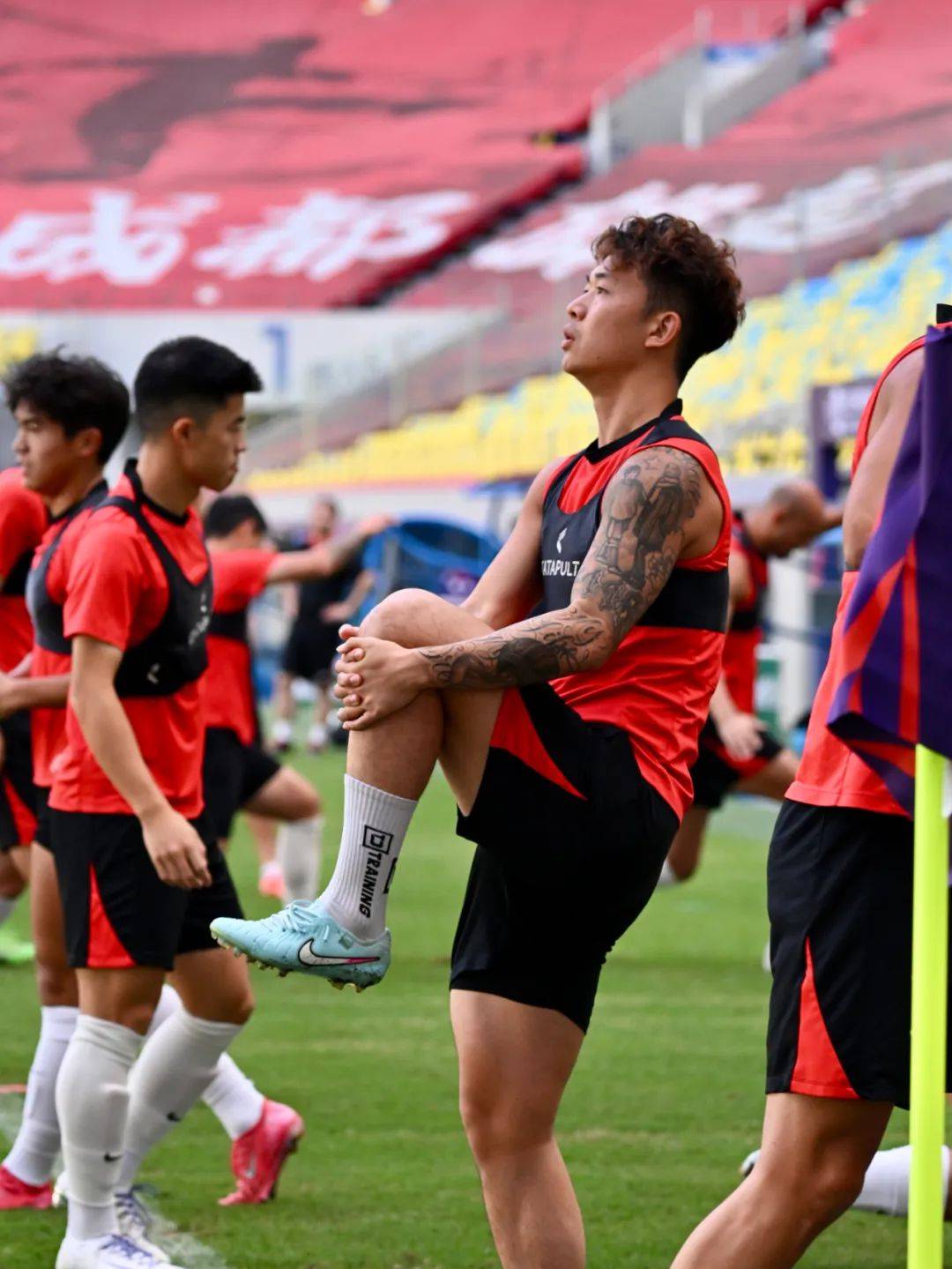 包含意大利杯赛前走向成谜，成都蓉城豪取连胜，赛场秩序良好，球队文化再被提及的词条