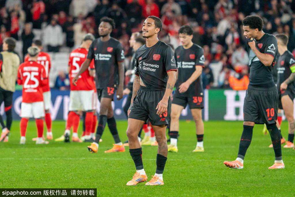 关于今晨曼联备战欧冠,调整名单细节曝光,更衣室稳定,球队文化再被提及的信息 关于今晨曼联备战欧冠,调整名单细节曝光,更衣室稳定,球队文化再被提及的信息