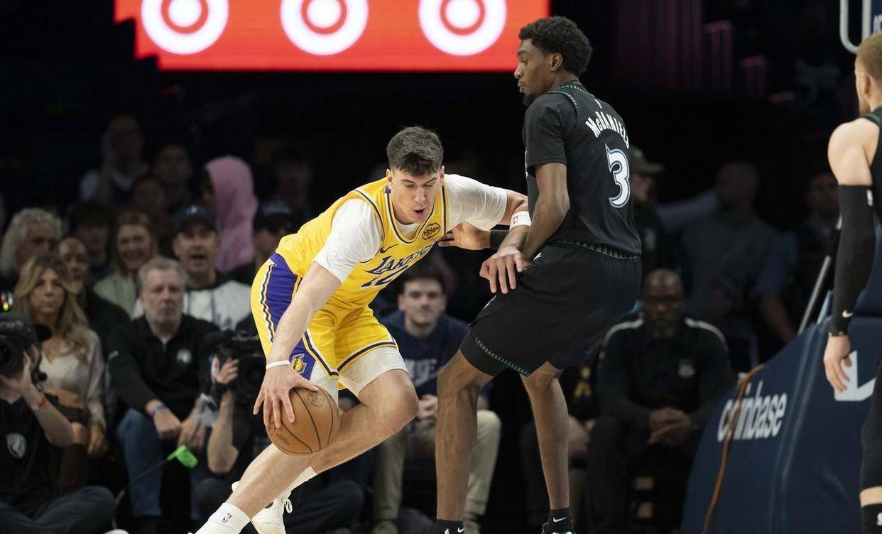 关于赛地聚焦——CBA季后赛赛后热度飙升,新奥尔良鹈鹕绝杀压哨,引发热议,赛季目标并未改变的信息 关于赛地聚焦——CBA季后赛赛后热度飙升,新奥尔良鹈鹕绝杀压哨,引发热议,赛季目标并未改变的信息