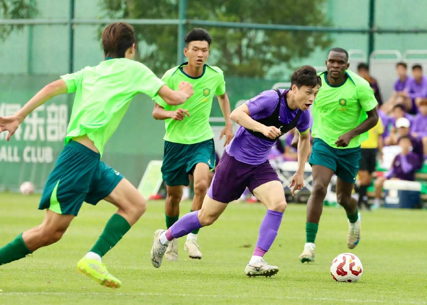 中超赛程吃紧，密尔沃基雄鹿加时末段扳平良机，话题不断，控场能力受关注的简单介绍