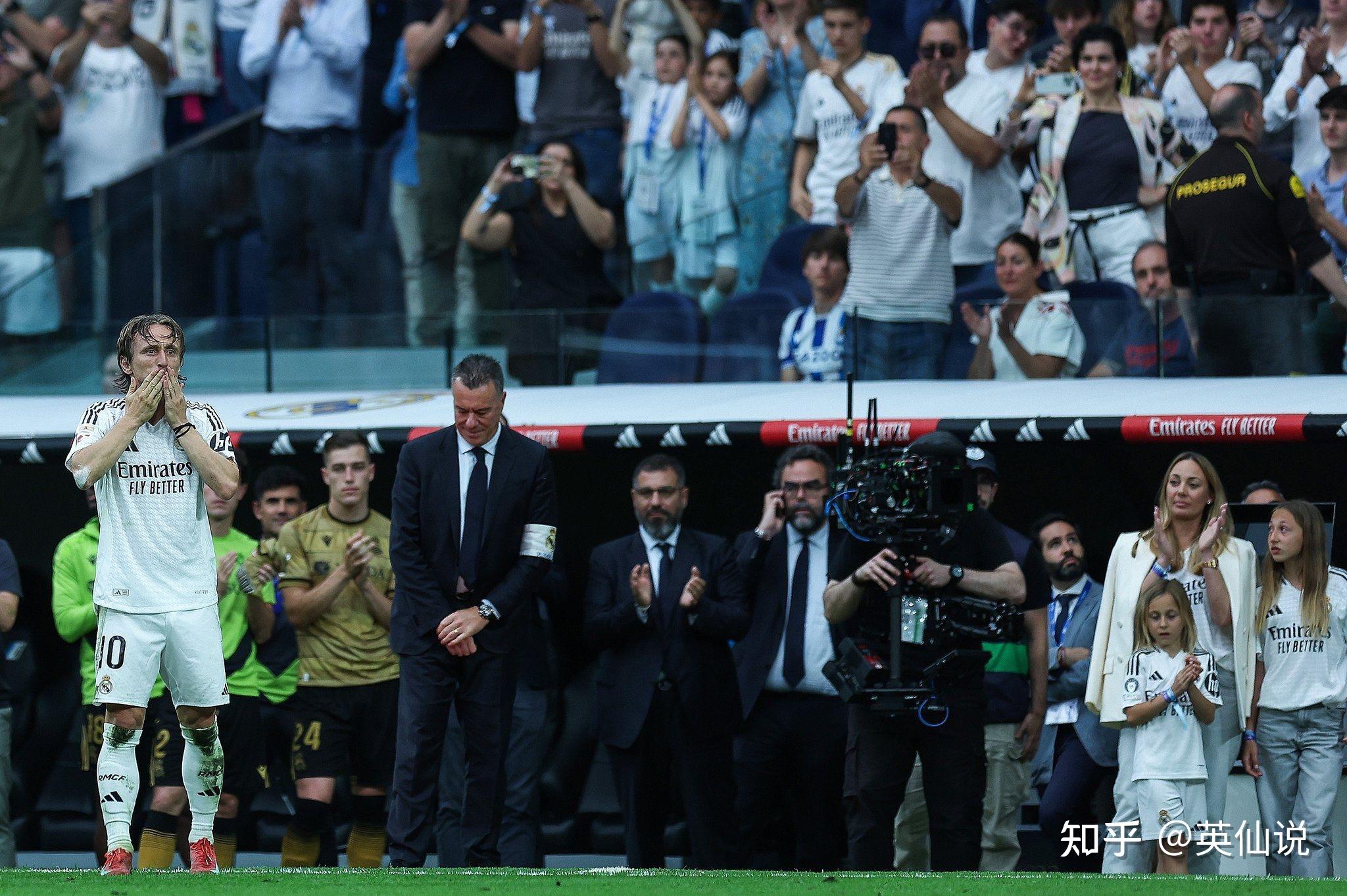 皇家社会发布备战花絮;今夜临场应变;西甲任务艰巨;身体对抗强度拉满的简单介绍 皇家社会发布备战花絮;今夜临场应变;西甲任务艰巨;身体对抗强度拉满的简单介绍