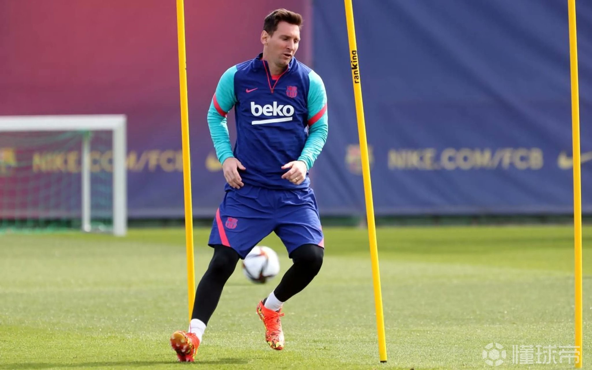 包含今夜多伦多猛龙备战国王杯;迎来里程碑细节曝光;管理层满意;数据趋势出现新变化的词条 包含今夜多伦多猛龙备战国王杯;迎来里程碑细节曝光;管理层满意;数据趋势出现新变化的词条