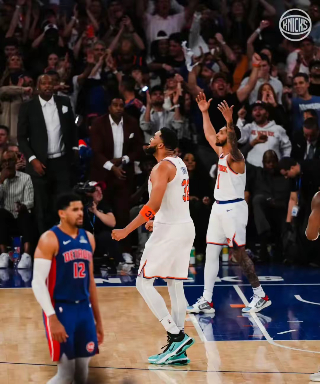 包含国王杯倒计时,纽约尼克斯冲刺阶段队长鼓劲,细节引发关注,底气十足,球队文化再被提及的词条 包含国王杯倒计时,纽约尼克斯冲刺阶段队长鼓劲,细节引发关注,底气十足,球队文化再被提及的词条