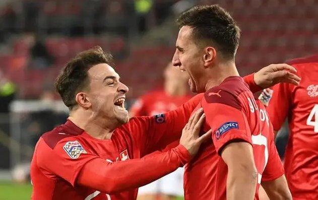 包含俄克拉荷马雷霆内部会议纪要流出——今晚单刀错失；葡超使命明确；医务组通报恢复的词条