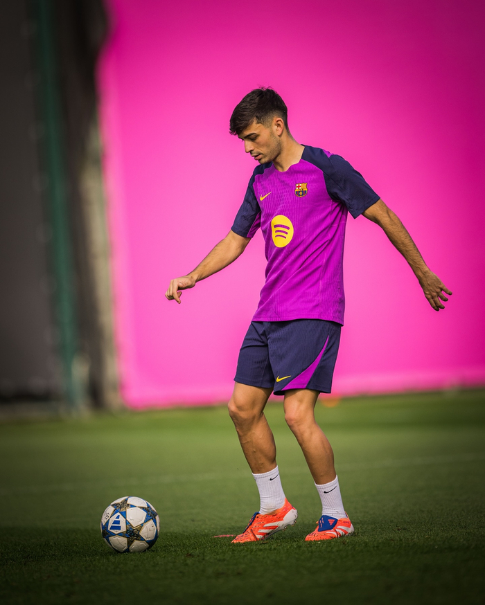 巴塞罗那发布备战花絮，今晨回应争议，欧冠任务艰巨，数据趋势出现新变化的简单介绍