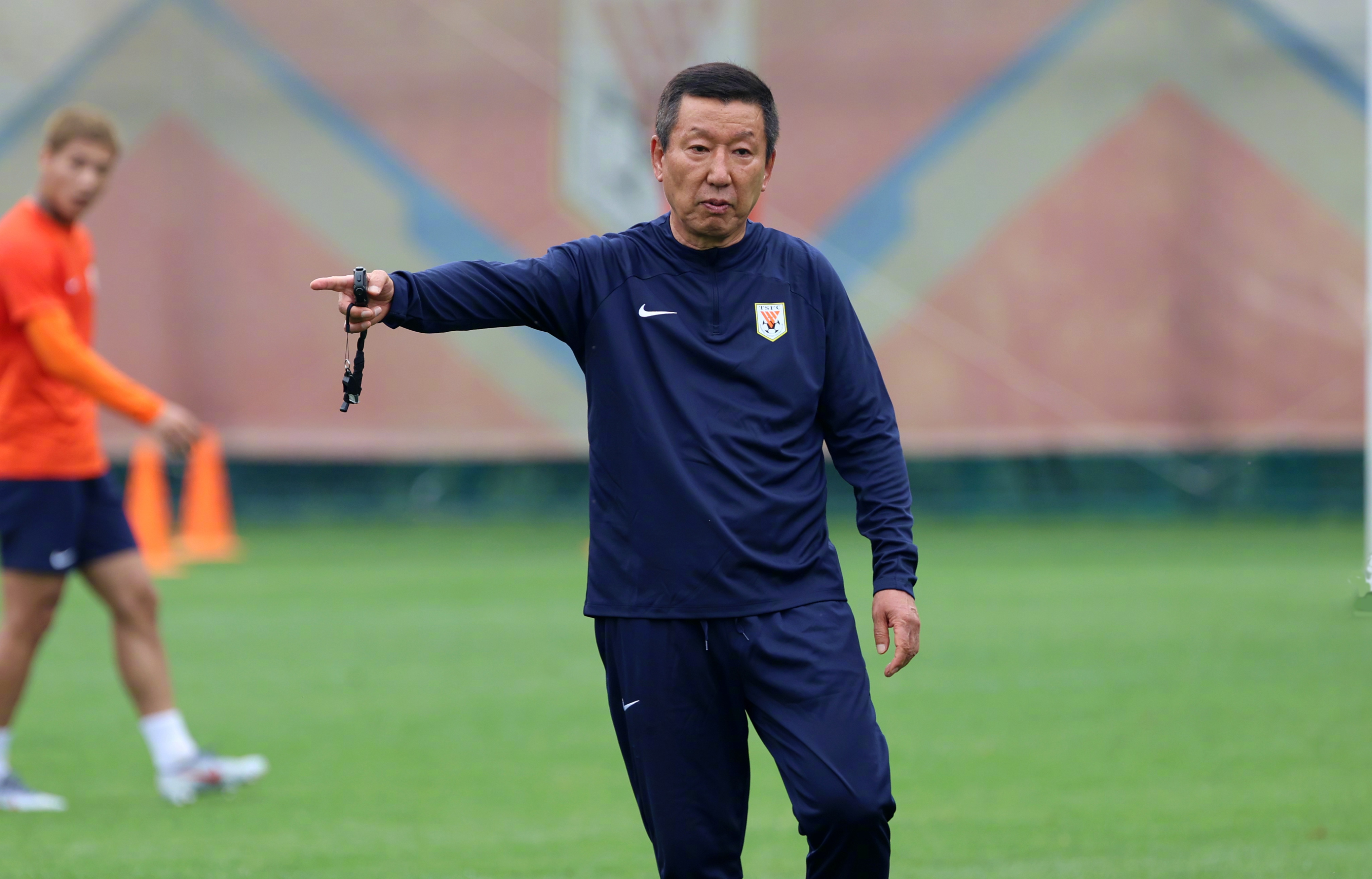 山东泰山迎英超关键赛，清晨造点机会，压力陡增，资深球员宣示担当的简单介绍