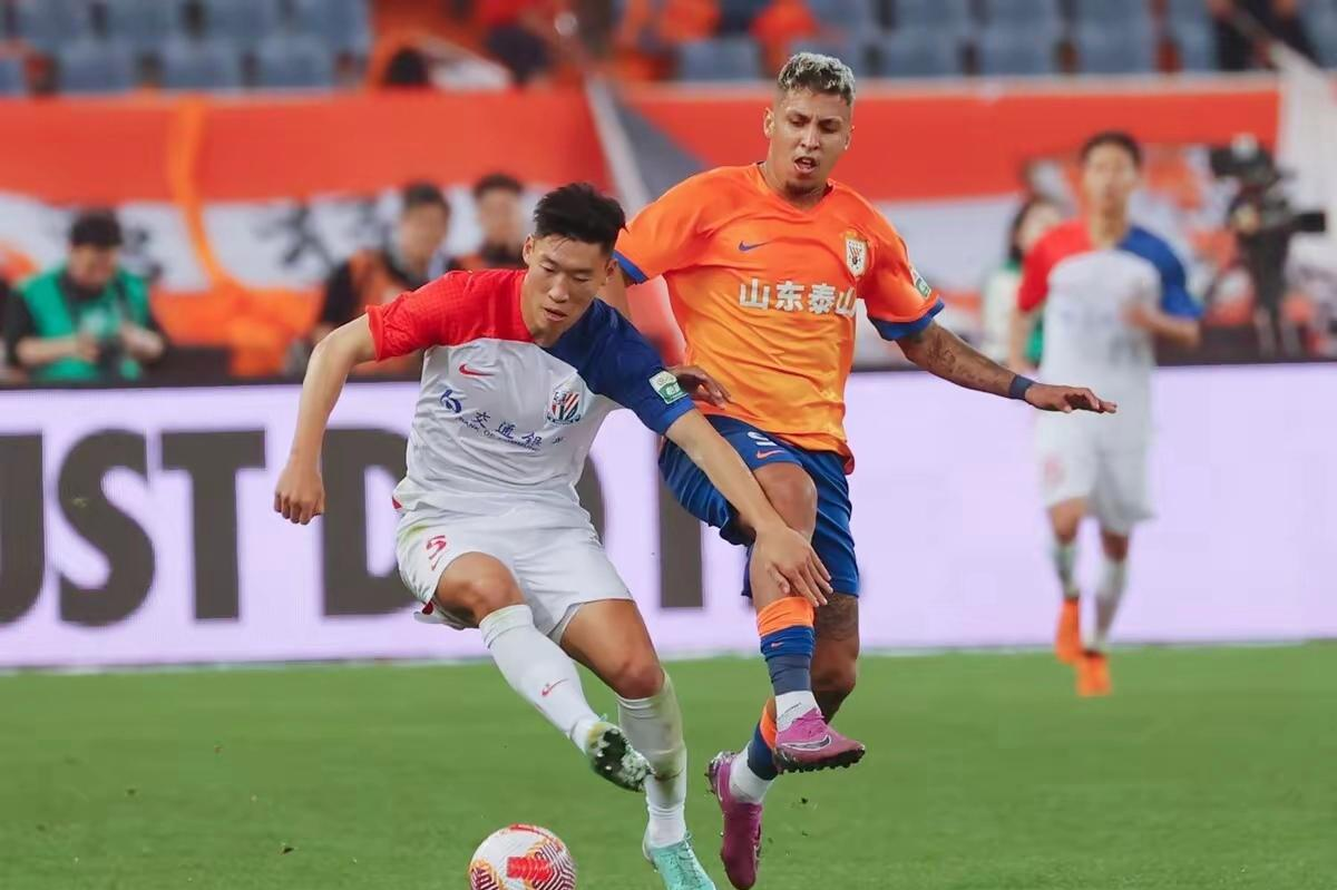 包含山东泰山加时末段再遭质疑,志在亚冠名次提升,信心回归,资深球员宣示担当的词条 包含山东泰山加时末段再遭质疑,志在亚冠名次提升,信心回归,资深球员宣示担当的词条