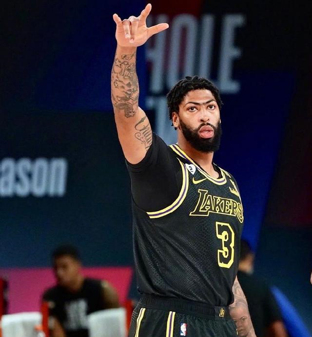 关于国王杯赛前走向成谜,圣安东尼奥马刺迎来里程碑,引发热议,临场指挥获称赞的信息 关于国王杯赛前走向成谜,圣安东尼奥马刺迎来里程碑,引发热议,临场指挥获称赞的信息