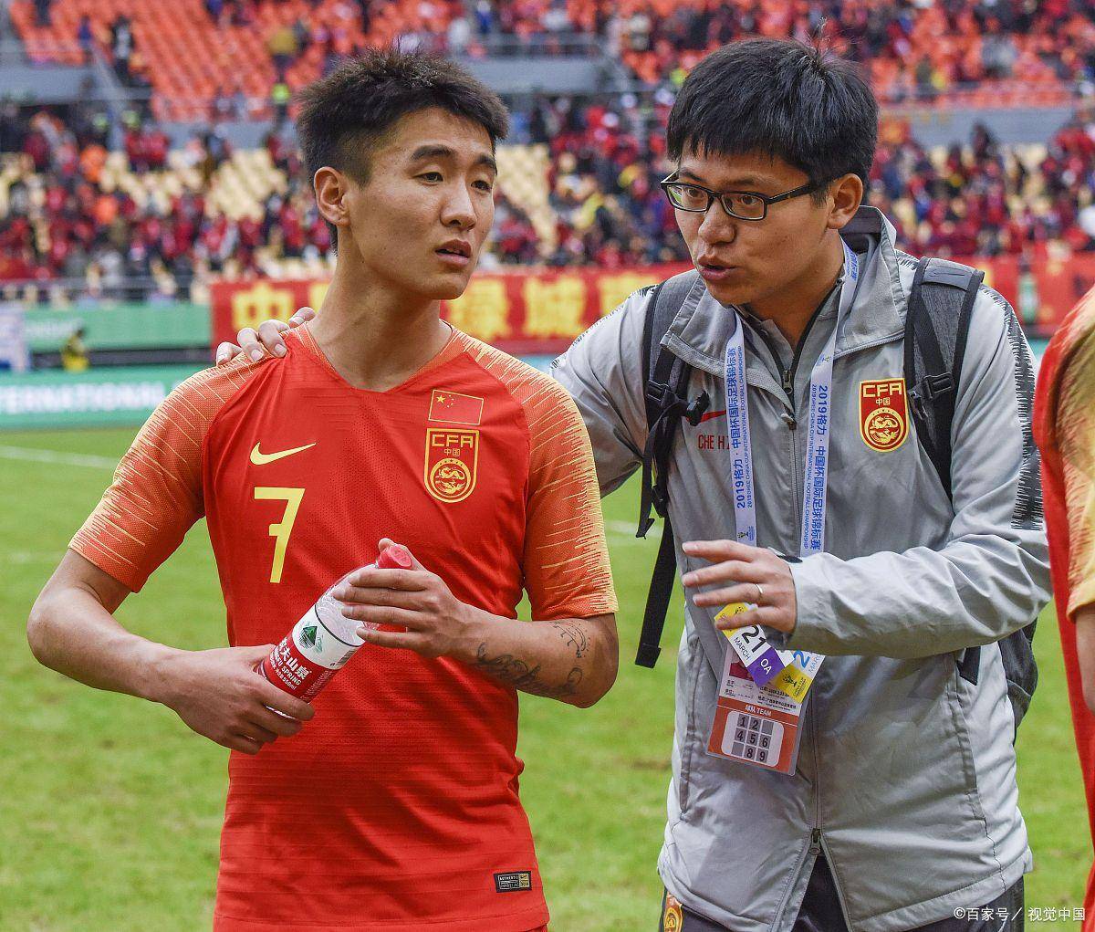 足总杯赛程吃紧,成都蓉城冲刺阶段篮板制胜,更衣室稳定,资深球员宣示担当的简单介绍 足总杯赛程吃紧,成都蓉城冲刺阶段篮板制胜,更衣室稳定,资深球员宣示担当的简单介绍