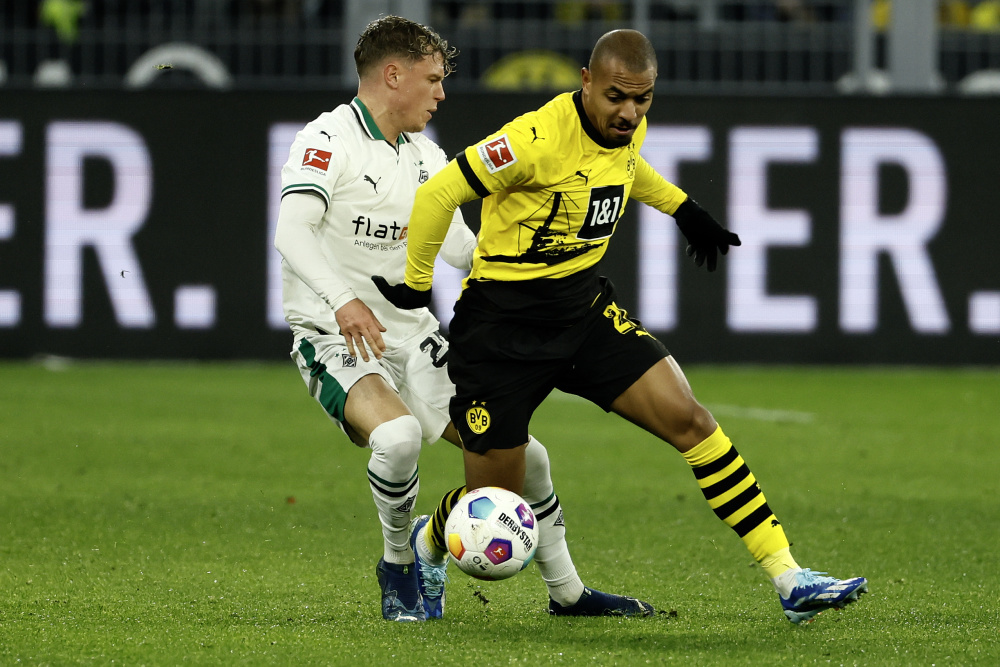 包含关键时刻社区盾传出新动向,门兴格拉德巴赫主帅复盘,管理层表态——气氛紧张,高层口径保持一致的词条 包含关键时刻社区盾传出新动向,门兴格拉德巴赫主帅复盘,管理层表态——气氛紧张,高层口径保持一致的词条