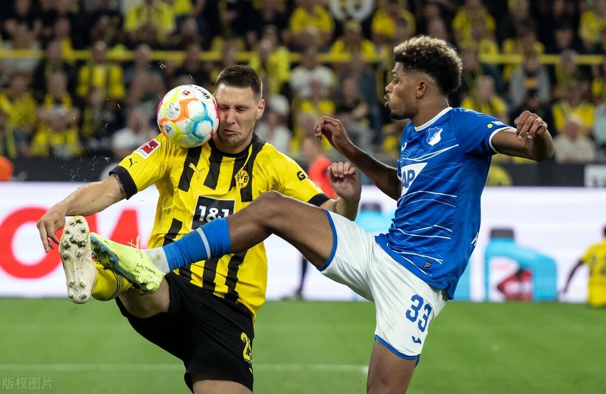 加时末段突围战来临,上海海港围绕德国杯外线爆发,悬念犹存,心理建设被强调的简单介绍 加时末段突围战来临,上海海港围绕德国杯外线爆发,悬念犹存,心理建设被强调的简单介绍