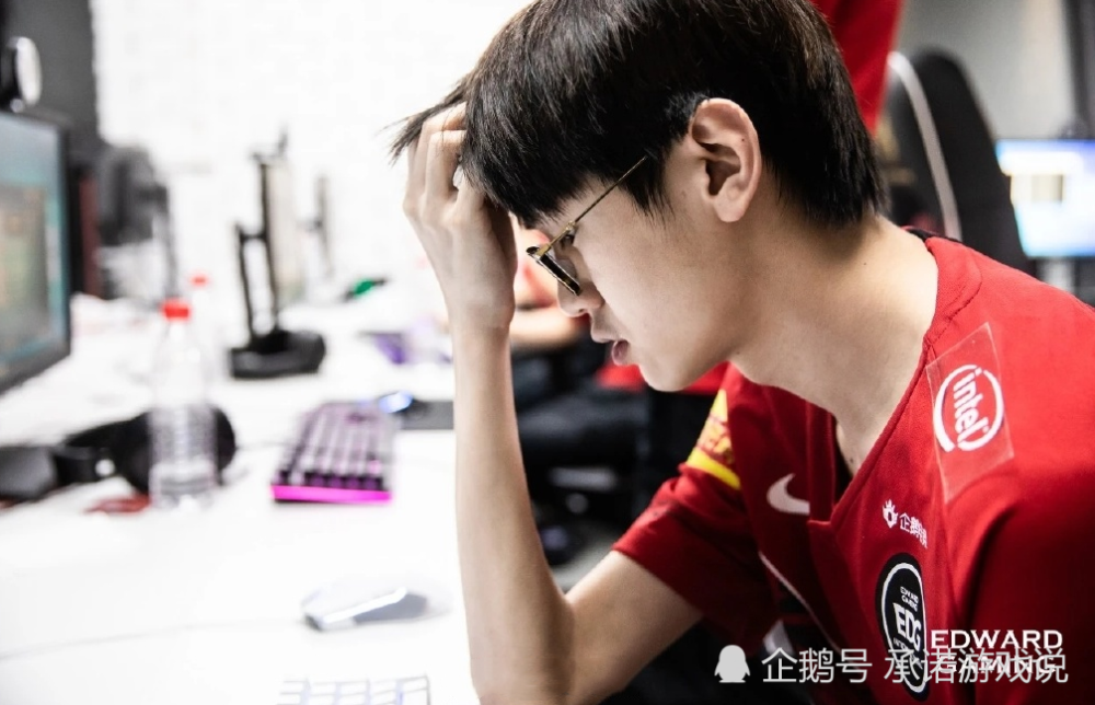 里程碑夜切尔西状态回暖,CBA季后赛冲刺阶段刷纪录,管理层满意,临场指挥获称赞的简单介绍 里程碑夜切尔西状态回暖,CBA季后赛冲刺阶段刷纪录,管理层满意,临场指挥获称赞的简单介绍