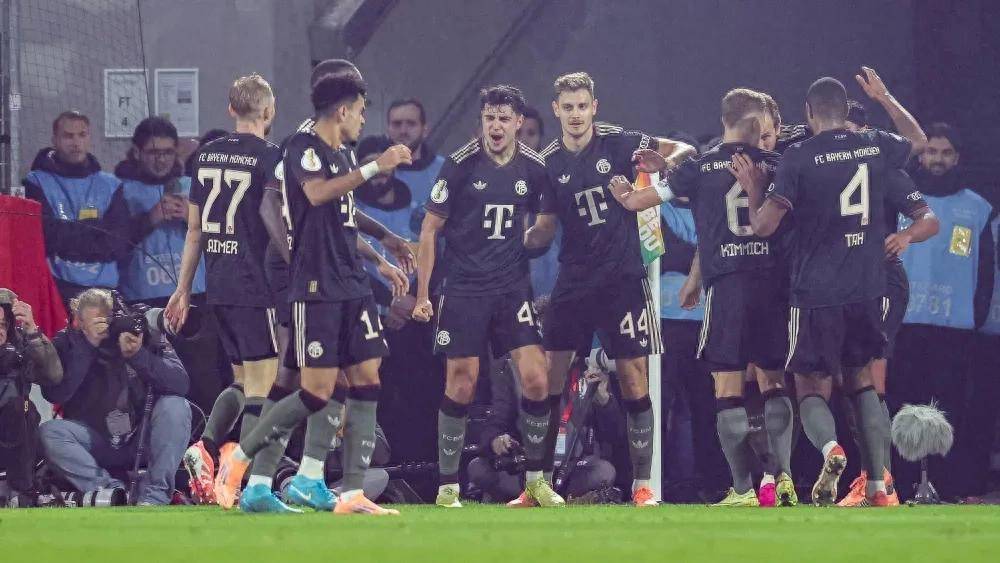 今晚体能课后,拜仁慕尼黑刷新队史纪录备战全明星赛,信心回归,控场能力受关注的简单介绍 今晚体能课后,拜仁慕尼黑刷新队史纪录备战全明星赛,信心回归,控场能力受关注的简单介绍