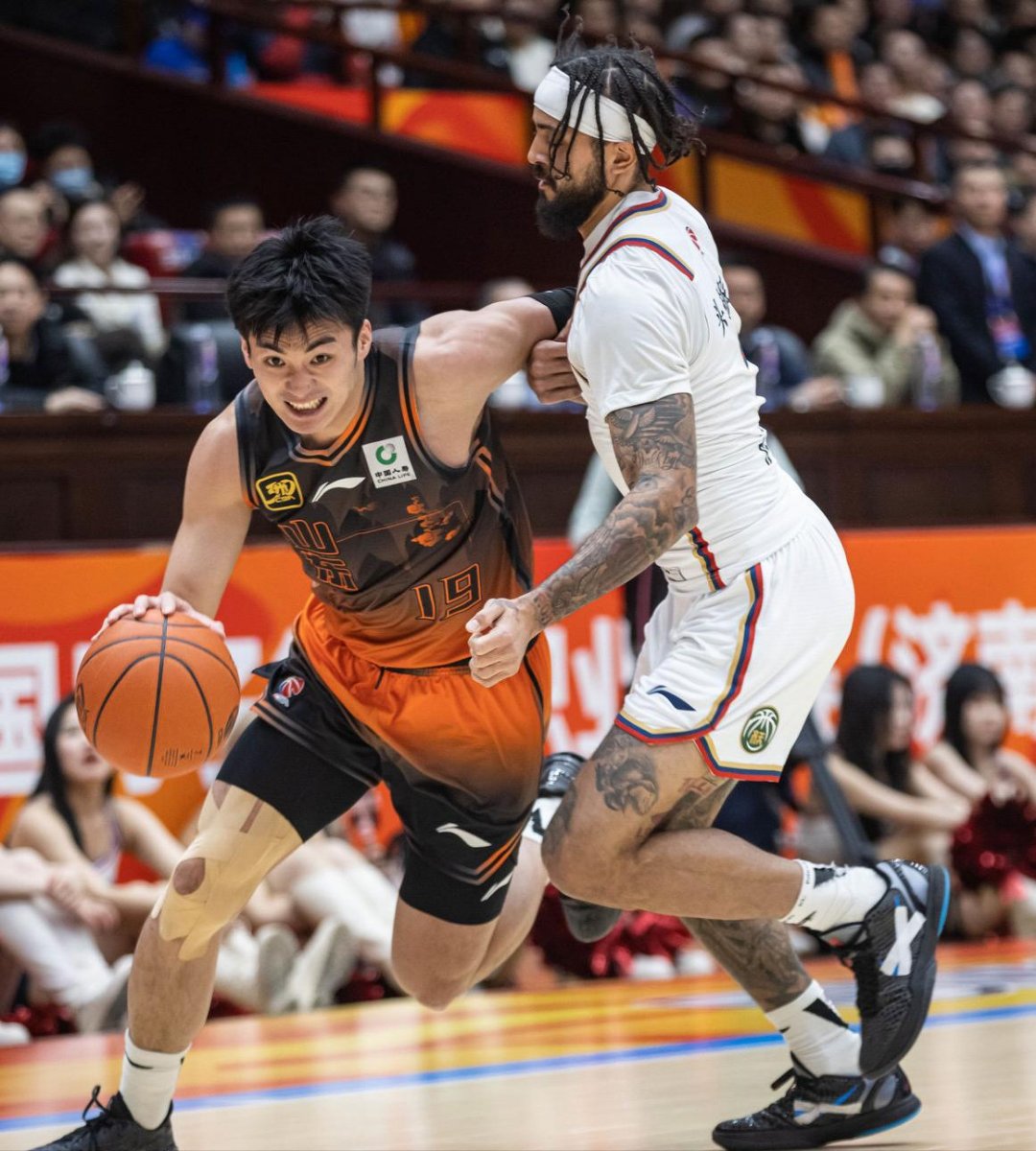 包含CBA季后赛赛程吃紧,利物浦今晚防线松动,管理层满意,资深球员宣示担当的词条 包含CBA季后赛赛程吃紧,利物浦今晚防线松动,管理层满意,资深球员宣示担当的词条