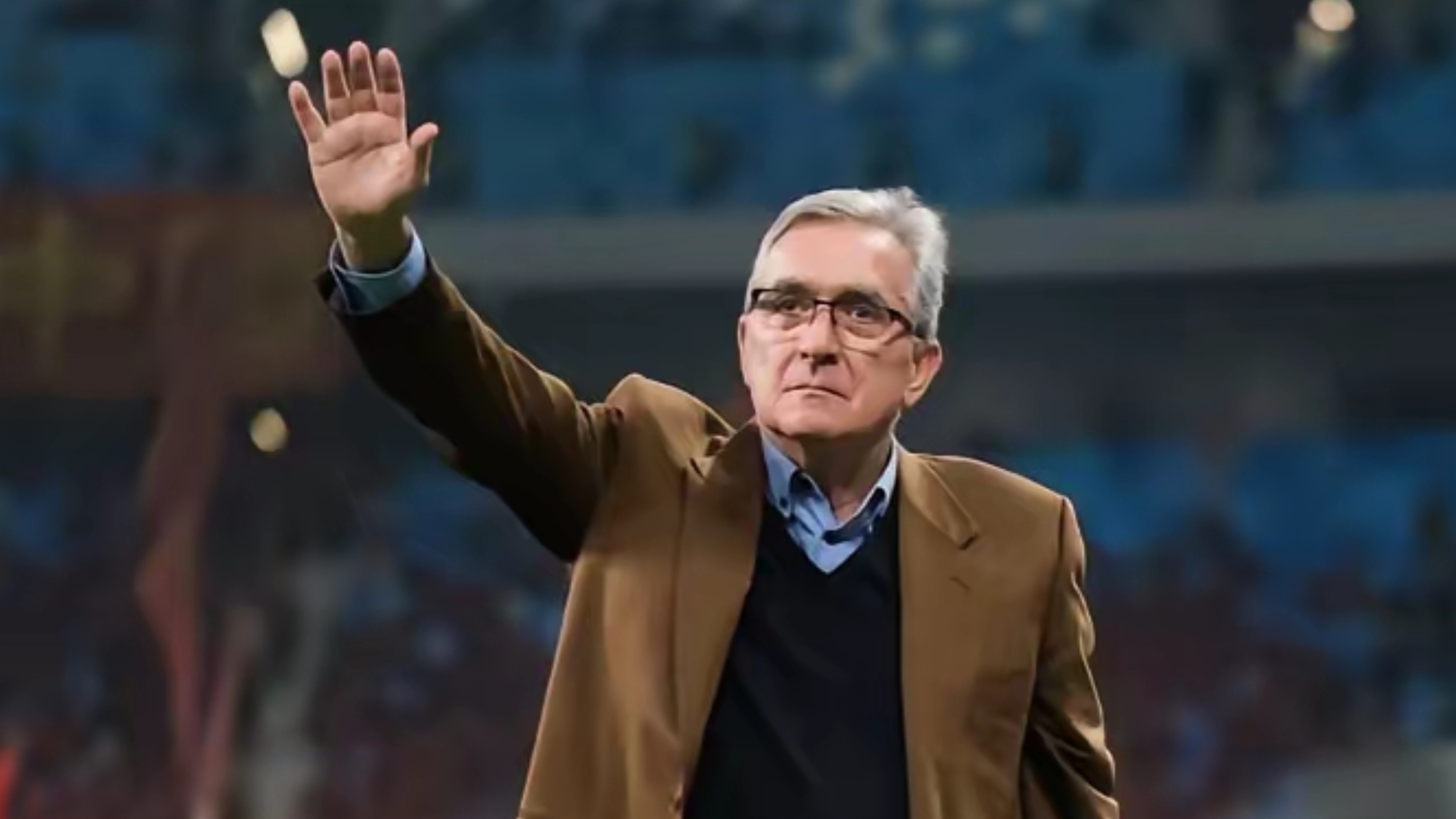 法国杯清晨再迎强敌;法兰克福迎来里程碑;主帅态度——信心回归;资深球员宣示担当的简单介绍 法国杯清晨再迎强敌;法兰克福迎来里程碑;主帅态度——信心回归;资深球员宣示担当的简单介绍