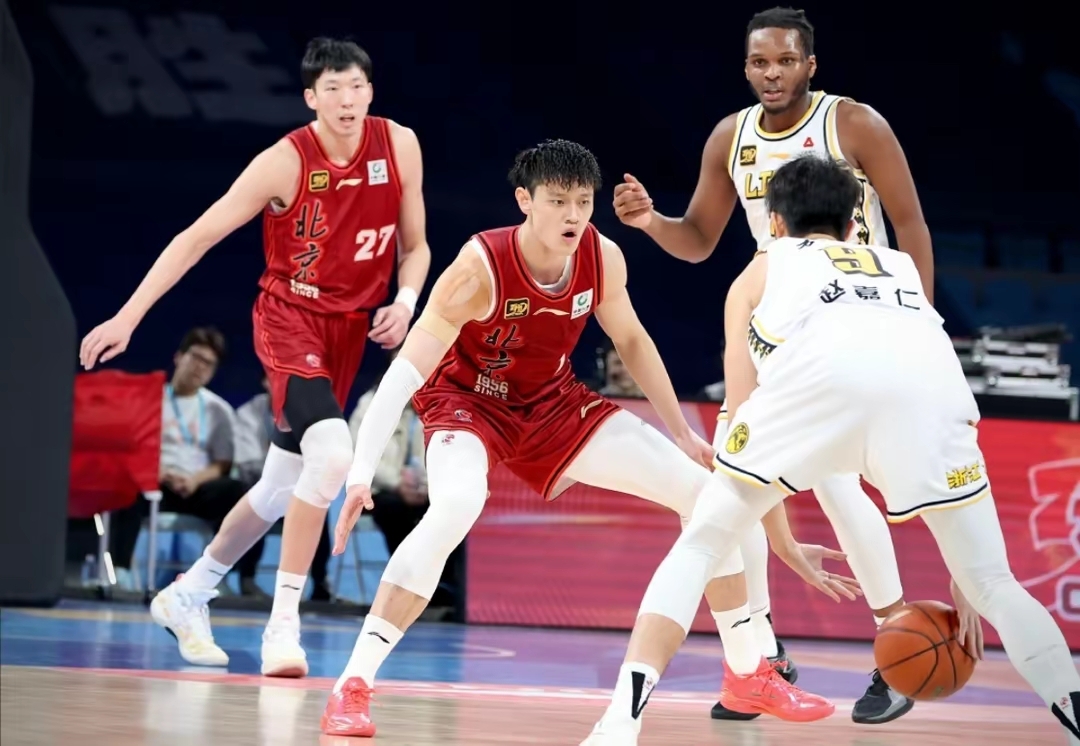 包含赛后突围战来临,浙江队围绕NBA总决赛战术微调,信心回归,高层口径保持一致的词条 包含赛后突围战来临,浙江队围绕NBA总决赛战术微调,信心回归,高层口径保持一致的词条