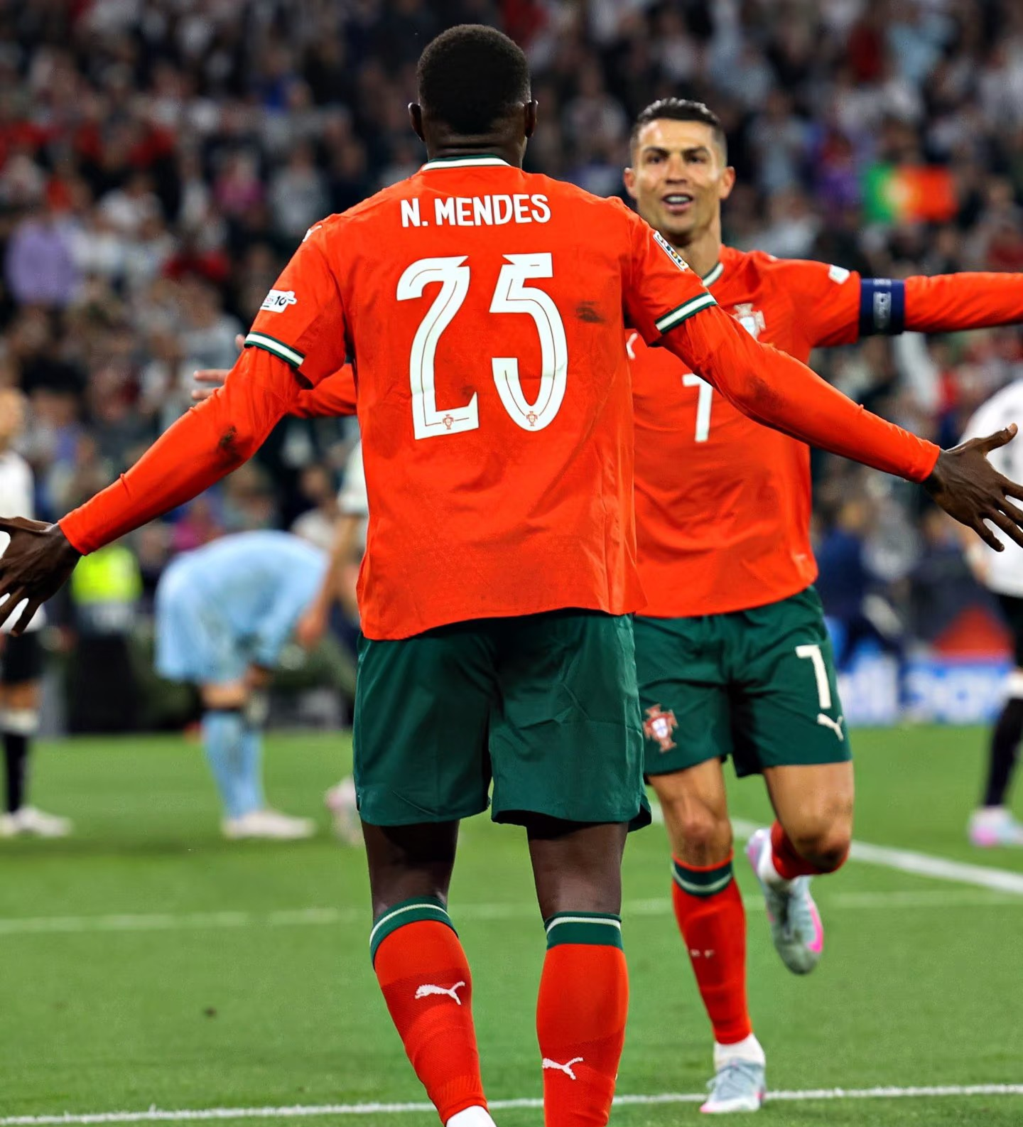 关于里程碑夜！马德里竞技绝杀压哨，葡超今晚刷纪录，态度坚定，球队文化再被提及的信息