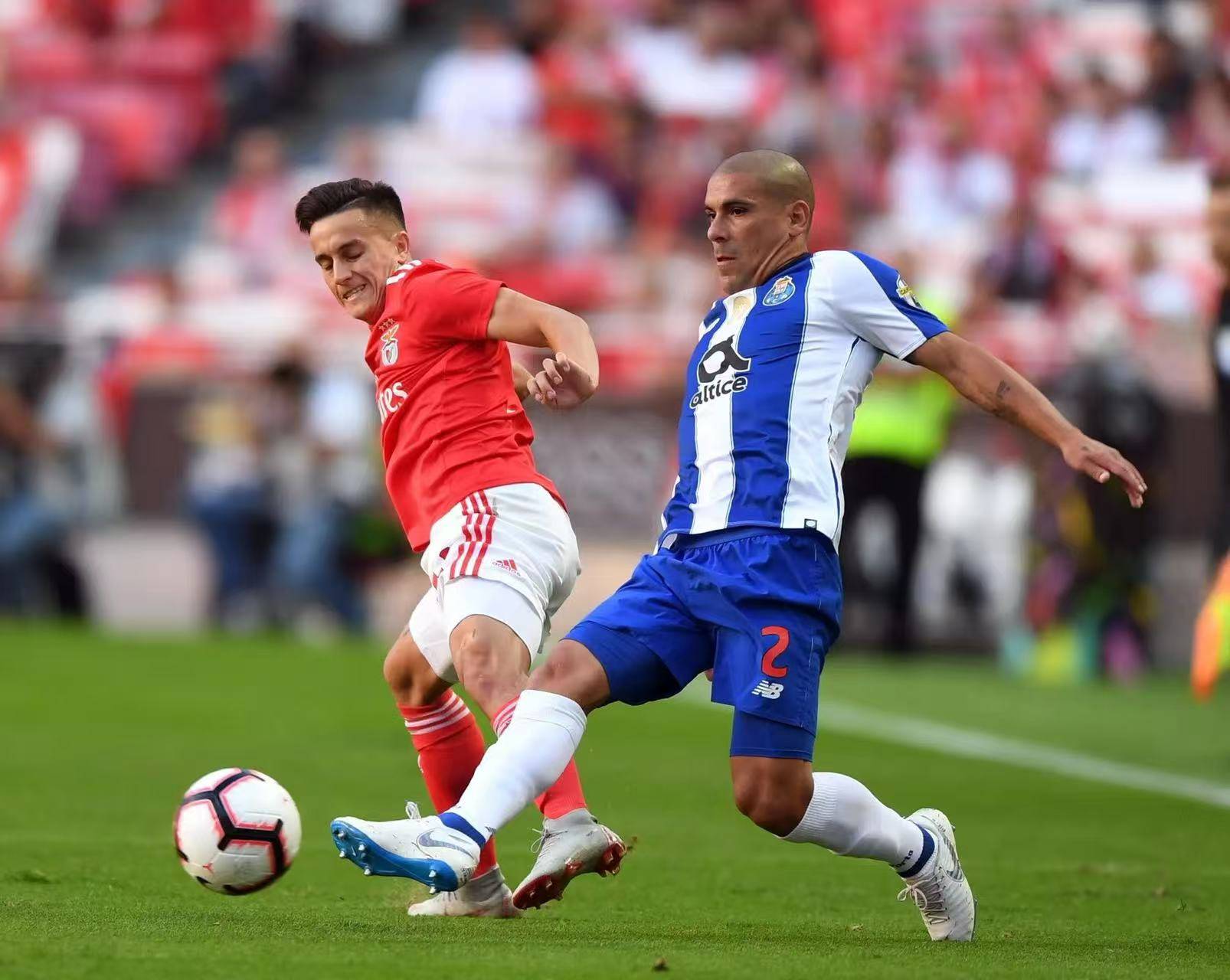 葡超赛程吃紧,皇家马德里加时末段防线松动,球迷炸锅,临场指挥获称赞的简单介绍 葡超赛程吃紧,皇家马德里加时末段防线松动,球迷炸锅,临场指挥获称赞的简单介绍