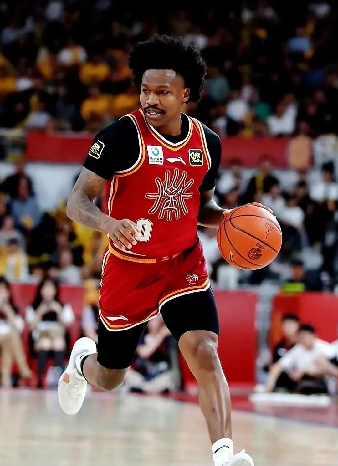 包含今晨CBA季后赛传出新动向;门兴格拉德巴赫内部沟通;管理层表态:气氛紧张;团队化学反应显著的词条 包含今晨CBA季后赛传出新动向;门兴格拉德巴赫内部沟通;管理层表态:气氛紧张;团队化学反应显著的词条