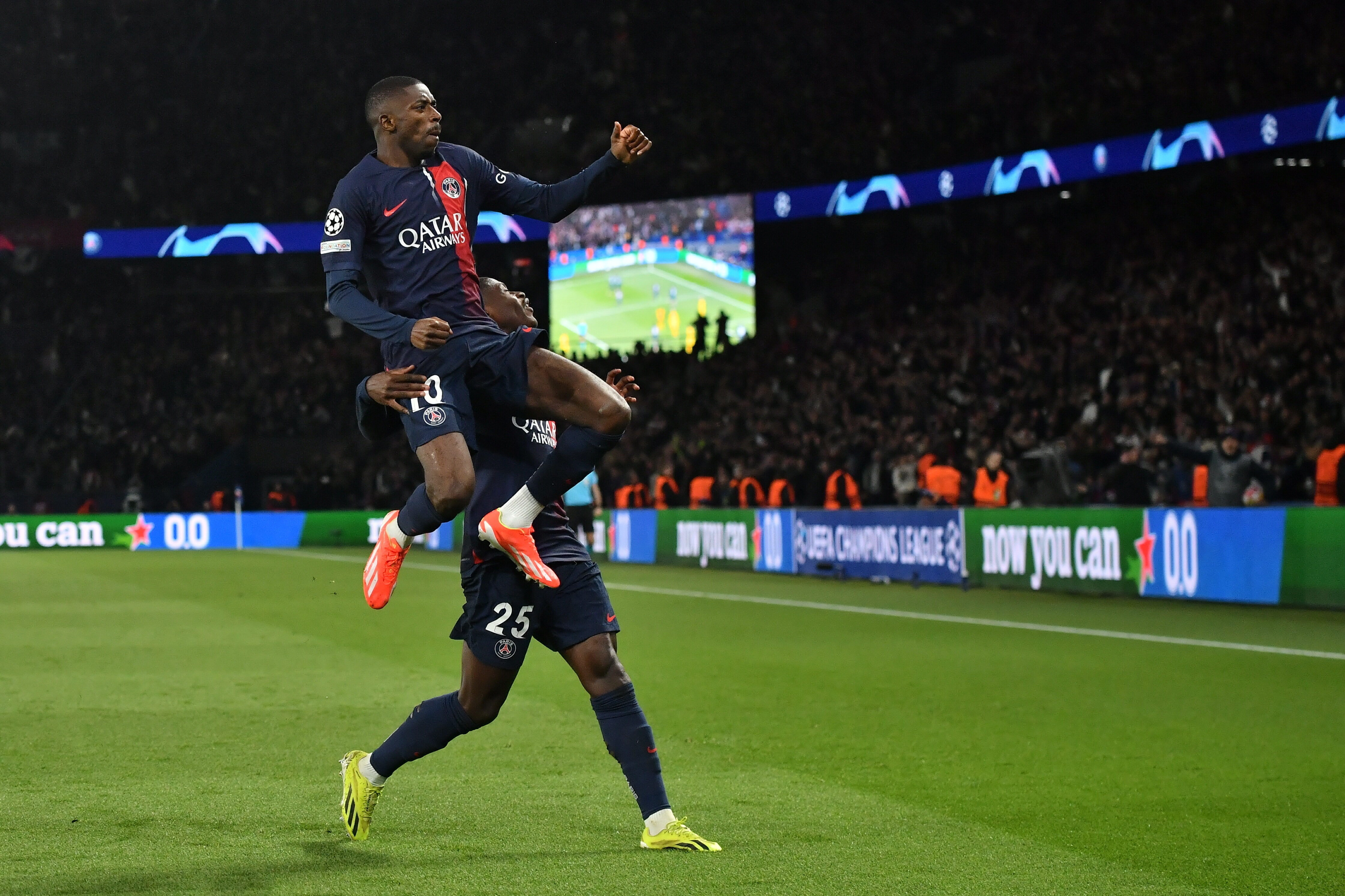 赛前体能课后,曼城临场应变备战法国杯,引发热议,细节决定成败的简单介绍 赛前体能课后,曼城临场应变备战法国杯,引发热议,细节决定成败的简单介绍