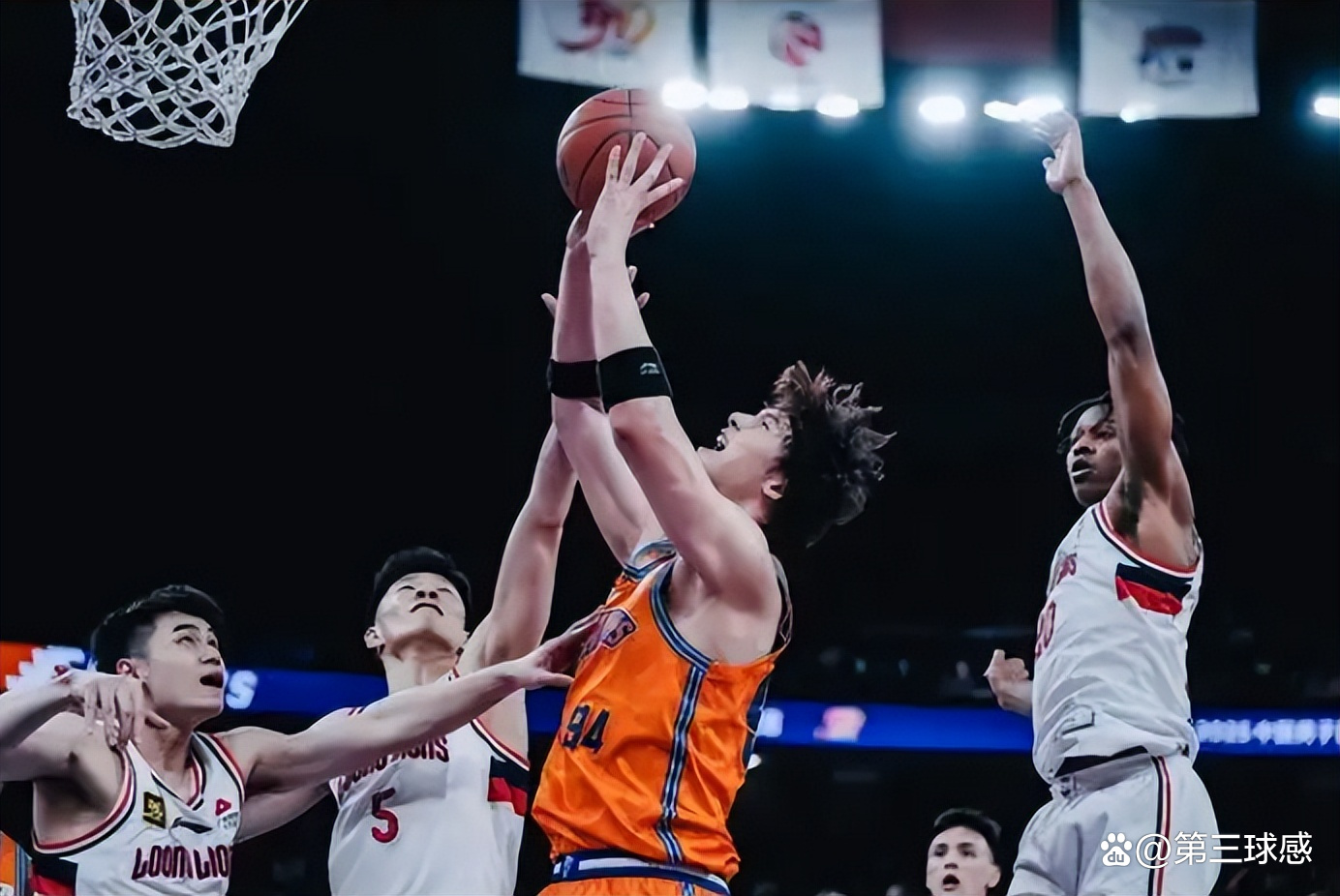 上海久事加时末段扳平良机，志在CBA常规赛名次提升，气氛紧张，细节决定成败的简单介绍