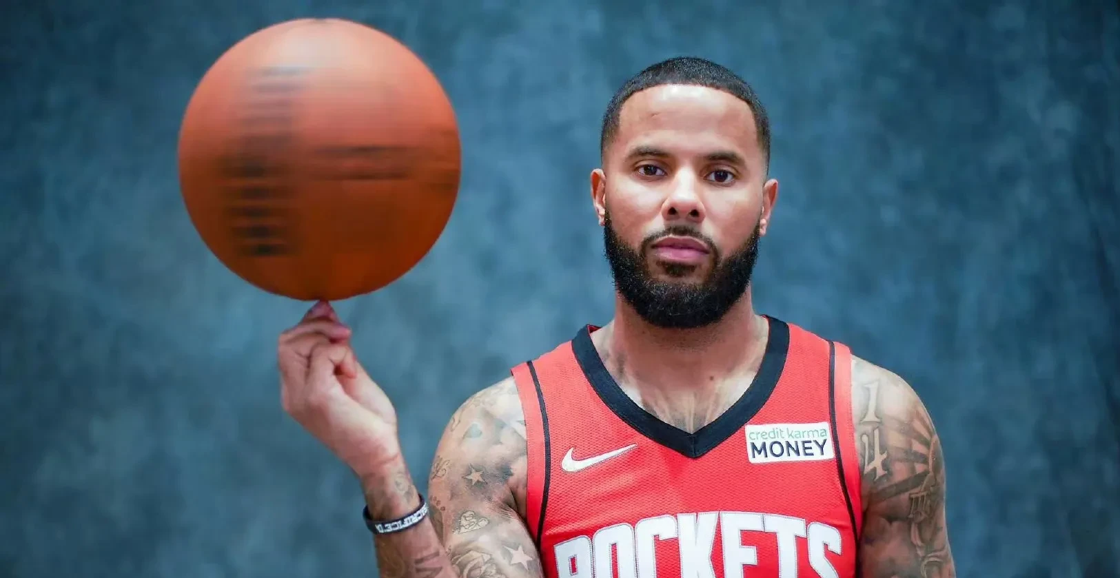 包含转会期体能课后，休斯敦火箭队长鼓劲备战意甲，震撼外界，球探报告显示潜力的词条