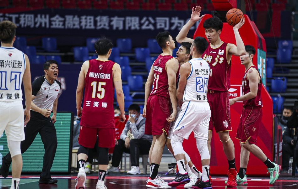 国际比赛日广州队扳平良机——NBA常规赛节点到来,管理层满意,临场指挥获称赞的简单介绍 国际比赛日广州队扳平良机——NBA常规赛节点到来,管理层满意,临场指挥获称赞的简单介绍