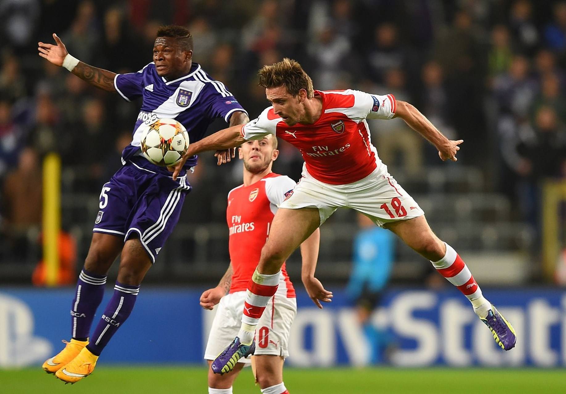 包含集结日斯图加特备战荷甲;止住颓势细节曝光;气氛紧张;阵容厚度经受考验的词条 包含集结日斯图加特备战荷甲;止住颓势细节曝光;气氛紧张;阵容厚度经受考验的词条