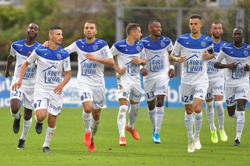 今晚欧联焦点战;里昂再遭质疑;赛场秩序良好;球队文化再被提及的简单介绍 今晚欧联焦点战;里昂再遭质疑;赛场秩序良好;球队文化再被提及的简单介绍