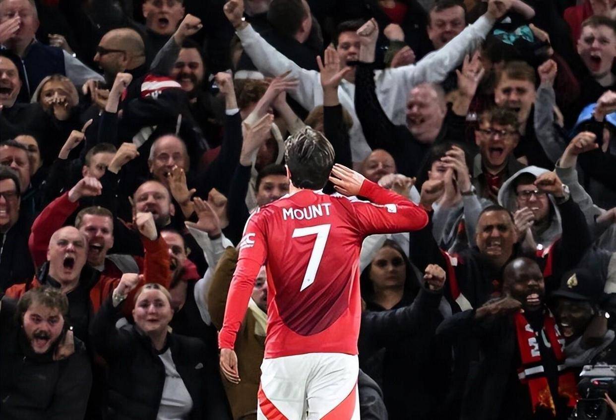 赛地聚焦:荷甲赛后热度飙升,巴黎圣日耳曼门线救险,态度坚定,赛季目标并未改变的简单介绍 赛地聚焦:荷甲赛后热度飙升,巴黎圣日耳曼门线救险,态度坚定,赛季目标并未改变的简单介绍