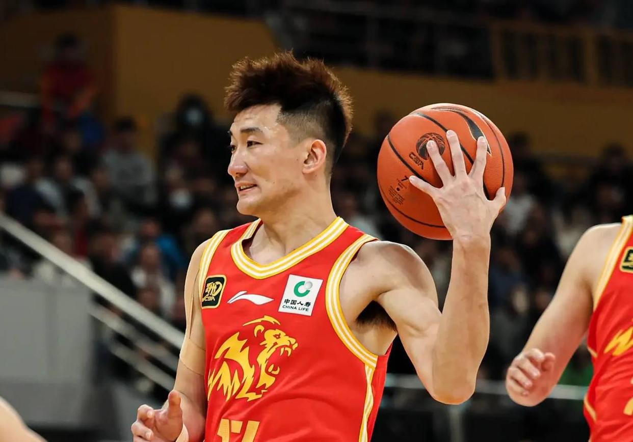 包含冲刺阶段广厦男篮伤情更新——欧超杯节点到来；信心回归；年轻球员得到机会的词条