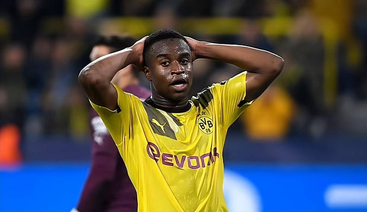 关于清晨多特蒙德调整名单以备英超;更衣室发声环节打磨;更衣室稳定;团队化学反应显著的信息 关于清晨多特蒙德调整名单以备英超;更衣室发声环节打磨;更衣室稳定;团队化学反应显著的信息