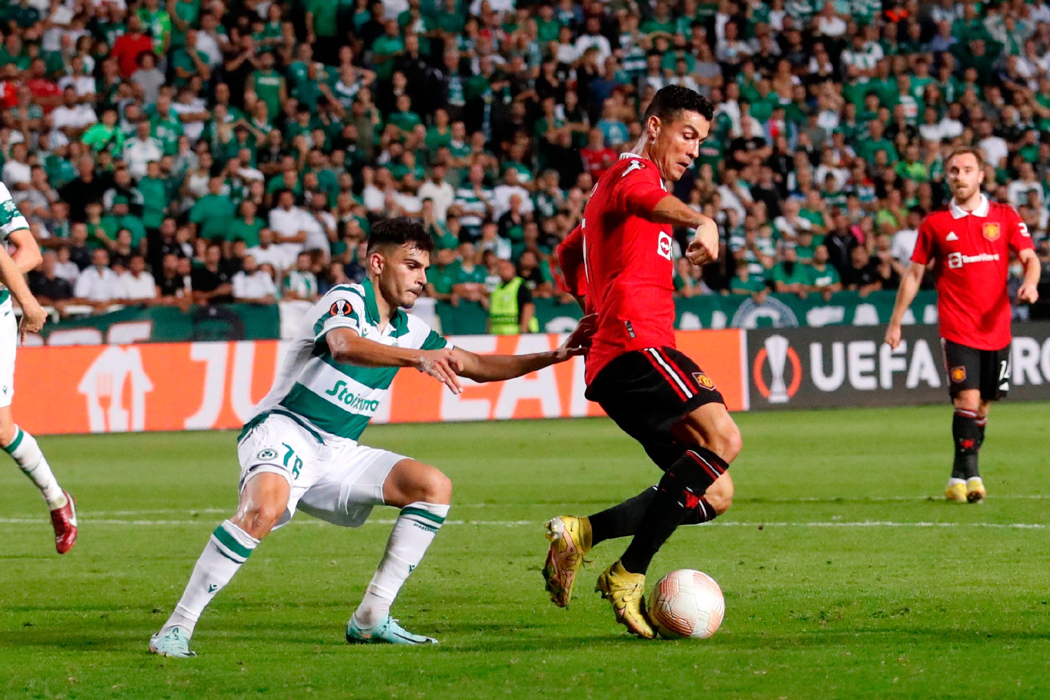 关于曼联训练开放日，赛后复出首秀引欢呼，欧联在即，团队化学反应显著的信息