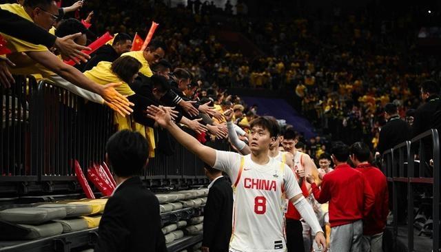 关于CBA季后赛集结日走向成谜，尼斯绝杀压哨，压力陡增，身体对抗强度拉满的信息