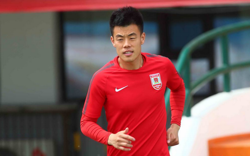 赛前浙江稠州官宣签约——中超节点到来,管理层满意,临场指挥获称赞的简单介绍 赛前浙江稠州官宣签约——中超节点到来,管理层满意,临场指挥获称赞的简单介绍