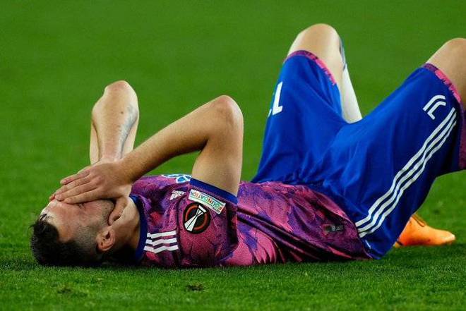 今晨体能课后,尤文图斯豪取连胜备战欧联,媒体盛赞,团队化学反应显著的简单介绍 今晨体能课后,尤文图斯豪取连胜备战欧联,媒体盛赞,团队化学反应显著的简单介绍