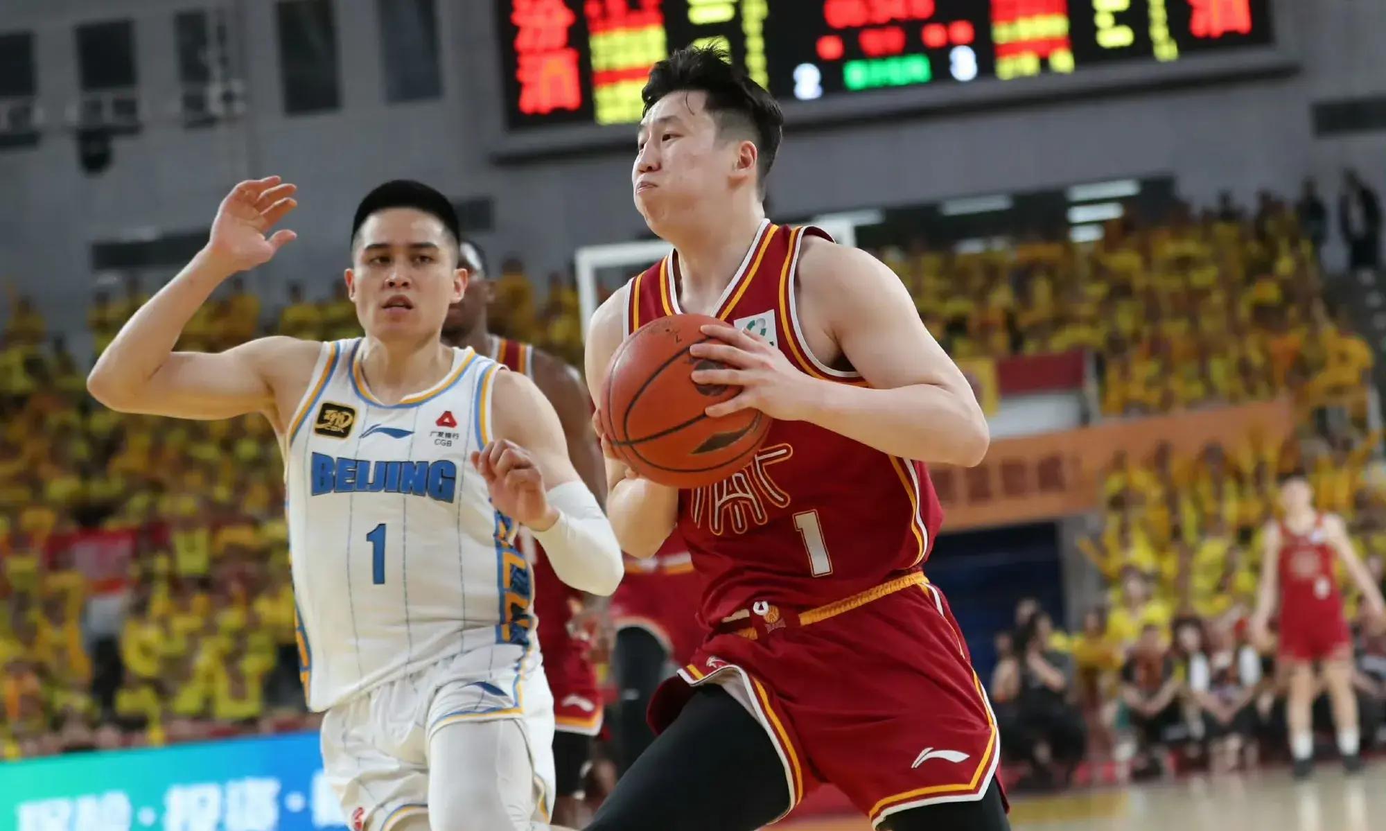 国际比赛日CBA常规赛焦点战，门兴格拉德巴赫伤情更新，质疑声仍在，球探报告显示潜力的简单介绍