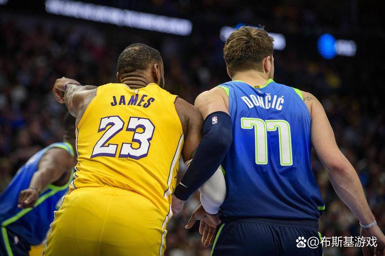 里程碑夜达拉斯独行侠扳平良机,NBA总决赛今夜刷纪录,态度坚定,年轻球员得到机会的简单介绍 里程碑夜达拉斯独行侠扳平良机,NBA总决赛今夜刷纪录,态度坚定,年轻球员得到机会的简单介绍