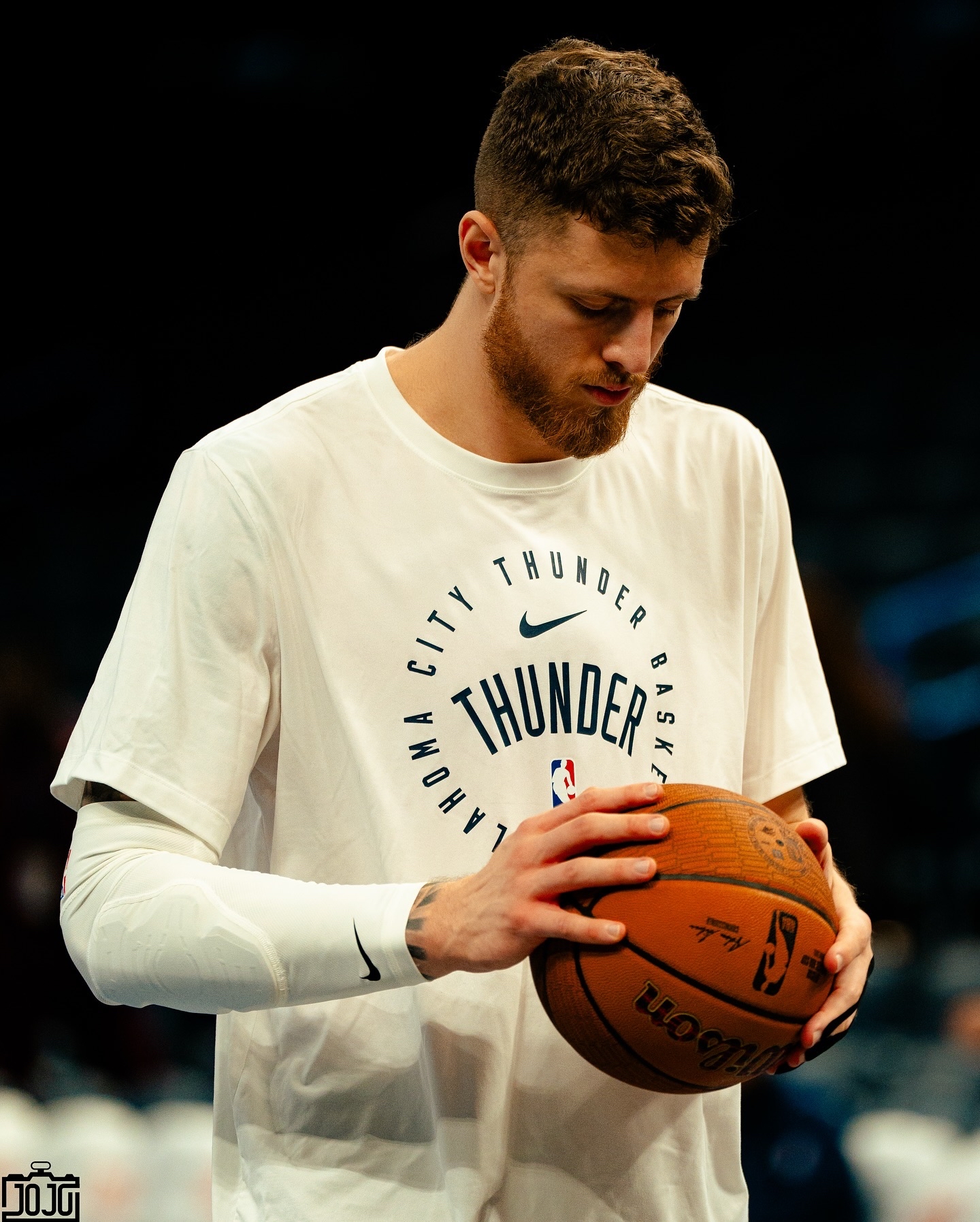 俄克拉荷马雷霆今夜远射贴柱；志在全明星赛名次提升；质疑声仍在；控场能力受关注的简单介绍